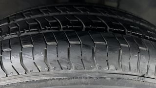 Used 2016 Renault Kwid [2015-2019] RXL Petrol Manual tyres RIGHT FRONT TYRE TREAD VIEW