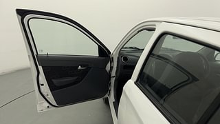 Used 2014 Maruti Suzuki Alto 800 [2012-2016] Lxi Petrol Manual interior LEFT FRONT DOOR OPEN VIEW