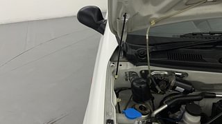 Used 2014 Maruti Suzuki Alto 800 [2012-2016] Lxi Petrol Manual engine ENGINE RIGHT SIDE HINGE & APRON VIEW