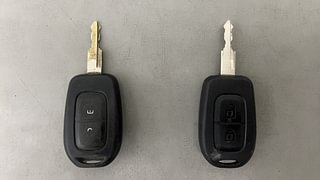 Used 2019 Renault Kwid [2015-2019] RXL Petrol Manual extra CAR KEY VIEW