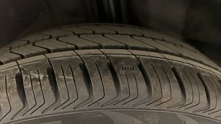 Used 2017 maruti-suzuki Ciaz Alpha 1.3 Diesel Diesel Manual tyres LEFT REAR TYRE TREAD VIEW