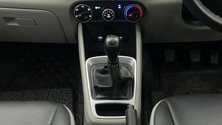 Used 2023 Hyundai Venue S(O) 1.2 Petrol Manual interior GEAR  KNOB VIEW
