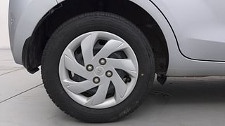 Used 2019 Hyundai New Santro 1.1 Sportz MT Petrol Manual tyres RIGHT REAR TYRE RIM VIEW