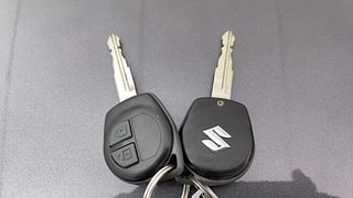 Used 2016 Maruti Suzuki Swift [2014-2017] VXI (O) Petrol Manual extra CAR KEY VIEW