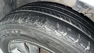 Used 2018 Hyundai Elite i20 [2018-2020] Asta 1.2 Petrol Manual tyres LEFT FRONT TYRE TREAD VIEW