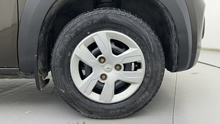 Used 2016 Renault Kwid [2015-2019] RXT Petrol Manual tyres RIGHT FRONT TYRE RIM VIEW