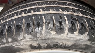 Used 2018 Hyundai Grand i10 Magna AT 1.2 Kappa VTVT Petrol Automatic tyres RIGHT REAR TYRE TREAD VIEW
