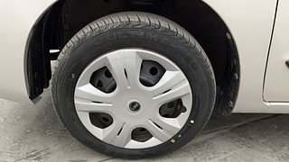 Used 2016 Maruti Suzuki Wagon R 1.0 [2010-2019] VXi Petrol Manual tyres LEFT FRONT TYRE RIM VIEW