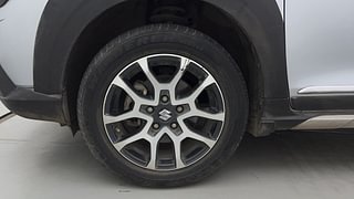 Used 2022 Maruti Suzuki XL6 Alpha Plus Dual Tone MT Petrol Petrol Manual tyres LEFT FRONT TYRE RIM VIEW