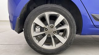 Used 2015 Hyundai Elite i20 [2014-2018] Asta 1.2 Petrol Manual tyres RIGHT REAR TYRE RIM VIEW