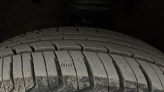 Used 2016 Maruti Suzuki Wagon R 1.0 [2010-2019] VXi Petrol Manual tyres LEFT FRONT TYRE TREAD VIEW