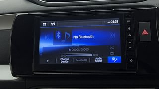 Used 2023 Honda Amaze 1.2 VX CVT i-VTEC Petrol Automatic top_features Integrated (in-dash) music system