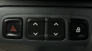 Used 2016 Renault Kwid [2015-2019] RXT Petrol Manual top_features Power windows