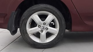 Used 2012 Honda City [2011-2014] 1.5 S MT Petrol Manual tyres RIGHT REAR TYRE RIM VIEW