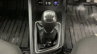 Used 2018 Hyundai Elite i20 [2014-2018] Asta 1.2 Petrol Manual interior GEAR  KNOB VIEW
