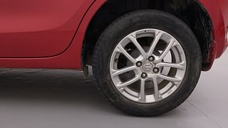 Used 2019 Maruti Suzuki Swift [2017-2021] ZXi AMT Petrol Automatic tyres LEFT REAR TYRE RIM VIEW