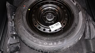 Used 2021 JEEP Compass Sport 1.4 Petrol Petrol Manual tyres SPARE TYRE VIEW