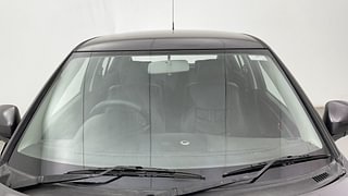 Used 2016 Maruti Suzuki Swift [2014-2017] VXI (O) Petrol Manual exterior FRONT WINDSHIELD VIEW