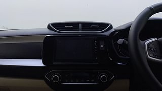 Used 2023 Honda Amaze 1.2 VX CVT i-VTEC Petrol Automatic top_features Touch screen infotainment system