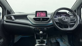 Used 2022 Tata Altroz XZ Plus 1.2 Dark Edition Petrol Manual interior DASHBOARD VIEW