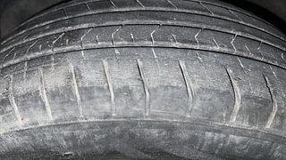 Used 2021 Hyundai Venue [2019-2021] S 1.0 Turbo DCT Petrol Automatic tyres LEFT FRONT TYRE TREAD VIEW