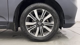 Used 2023 Honda Amaze 1.2 VX CVT i-VTEC Petrol Automatic tyres RIGHT FRONT TYRE RIM VIEW