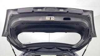 Used 2016 Maruti Suzuki Swift [2014-2017] VXI (O) Petrol Manual interior DICKY DOOR OPEN VIEW
