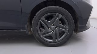 Used 2021 Hyundai New i20 Sportz 1.0 Turbo IMT Petrol Manual tyres RIGHT FRONT TYRE RIM VIEW