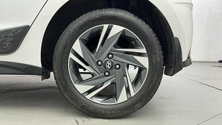 Used 2023 Hyundai New i20 Asta (O) 1.2 MT Petrol Manual tyres LEFT REAR TYRE RIM VIEW