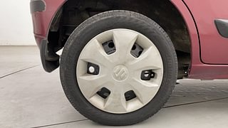 Used 2012 Maruti Suzuki Wagon R 1.0 [2010-2019] VXi Petrol Manual tyres RIGHT REAR TYRE RIM VIEW
