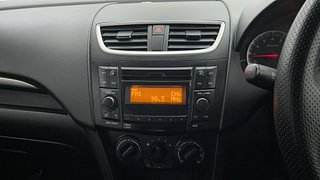 Used 2016 Maruti Suzuki Swift [2014-2017] VXI (O) Petrol Manual interior MUSIC SYSTEM & AC CONTROL VIEW