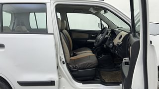 Used 2017 Maruti Suzuki Wagon R 1.0 [2013-2019] LXi CNG Petrol+cng Manual interior RIGHT SIDE FRONT DOOR CABIN VIEW