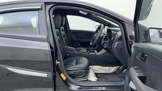 Used 2022 Tata Altroz XZ Plus 1.2 Dark Edition Petrol Manual interior RIGHT SIDE FRONT DOOR CABIN VIEW