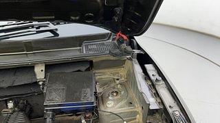 Used 2016 Renault Kwid [2015-2019] RXT Petrol Manual engine ENGINE LEFT SIDE HINGE & APRON VIEW