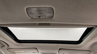 Used 2018 Honda WR-V [2017-2020] VX i-VTEC Petrol Manual top_features Sunroof