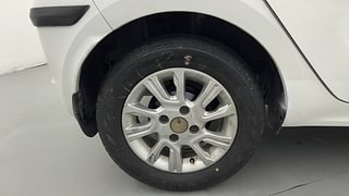 Used 2018 Tata Tiago [2016-2020] Revotron XZ Petrol Manual tyres RIGHT REAR TYRE RIM VIEW