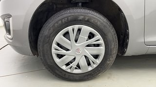 Used 2016 Maruti Suzuki Swift [2011-2017] VXi Petrol Manual tyres LEFT FRONT TYRE RIM VIEW