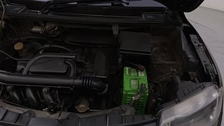 Used 2017 Renault Kwid [2015-2019] RXL Petrol Manual engine ENGINE LEFT SIDE HINGE & APRON VIEW