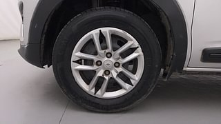 Used 2021 Renault Triber RXT Petrol Manual tyres LEFT FRONT TYRE RIM VIEW