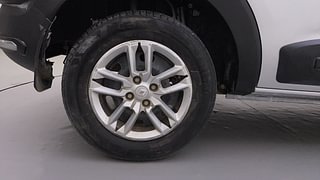 Used 2021 Renault Triber RXT Petrol Manual tyres RIGHT REAR TYRE RIM VIEW