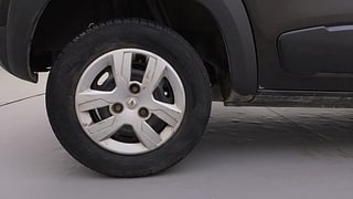 Used 2017 Renault Kwid [2015-2019] RXL Petrol Manual tyres RIGHT REAR TYRE RIM VIEW