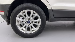 Used 2013 Ford EcoSport [2013-2015] Titanium 1.5L TDCi Diesel Manual tyres RIGHT REAR TYRE RIM VIEW