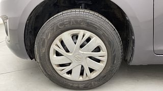 Used 2016 Maruti Suzuki Swift [2014-2017] VXI (O) Petrol Manual tyres LEFT FRONT TYRE RIM VIEW