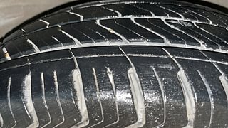 Used 2018 Hyundai Elite i20 [2014-2018] Asta 1.2 Petrol Manual tyres RIGHT FRONT TYRE TREAD VIEW