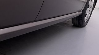 Used 2016 Volkswagen Polo [2015-2019] Trendline 1.2L (P) Petrol Manual dents MINOR DENT