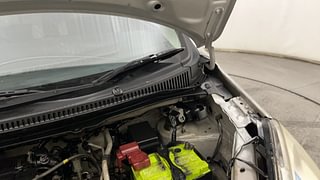 Used 2016 Maruti Suzuki Wagon R 1.0 [2010-2019] VXi Petrol Manual engine ENGINE LEFT SIDE HINGE & APRON VIEW