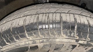 Used 2016 Maruti Suzuki Swift [2014-2017] VXI (O) Petrol Manual tyres RIGHT FRONT TYRE TREAD VIEW