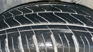 Used 2018 Hyundai Elite i20 [2014-2018] Asta 1.2 Petrol Manual tyres LEFT FRONT TYRE TREAD VIEW