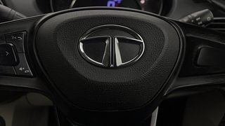 Used 2023 Tata Tigor XZ+ Leatherette Pack CNG Petrol+cng Manual top_features Airbags