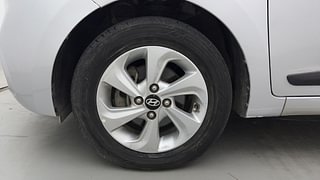Used 2020 Hyundai Xcent SX Petrol Manual tyres LEFT FRONT TYRE RIM VIEW